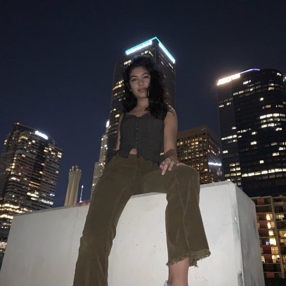 Meet your Posher, Elisa